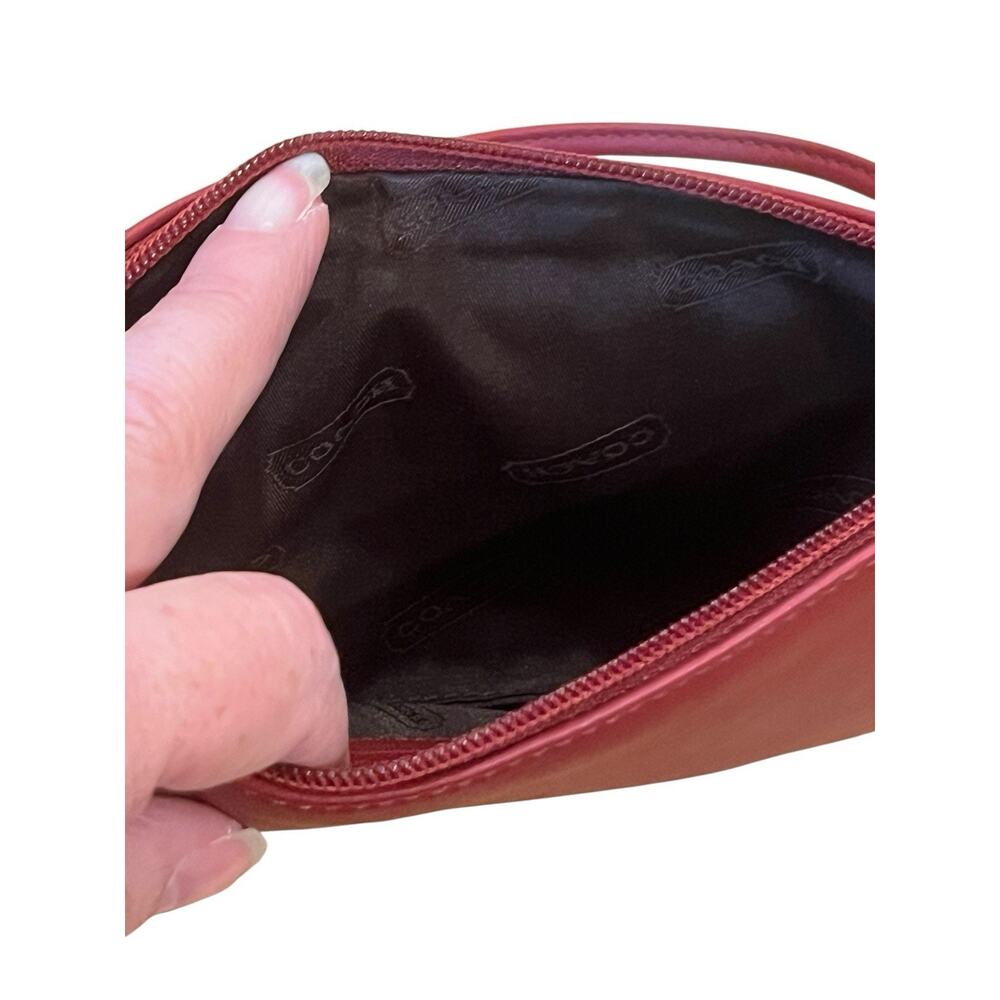 Coach Legacy Classic Red Turn-lock Leather Wristlet wallet Brass Hardware EUC - Picture 5 of 6